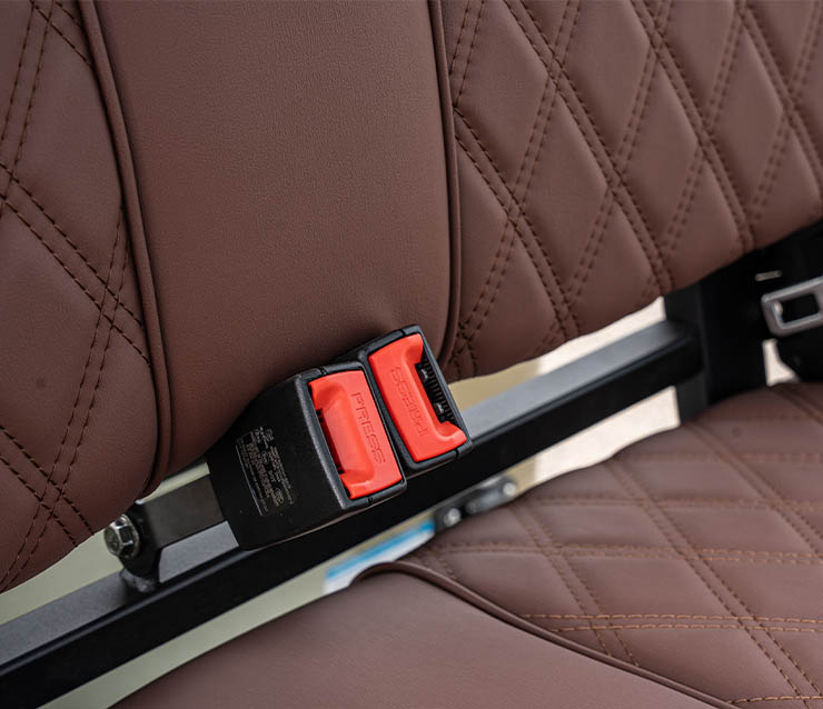 https://www.bak-ev.com/wp-content/uploads/2024/08/K-H42-Golf-Cart-Detail-View-Seat-belts.jpg