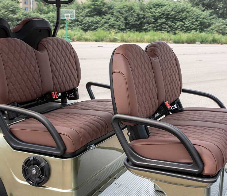 https://www.bak-ev.com/wp-content/uploads/2024/08/K-H42-Golf-Cart-Detail-View-Seats.jpg