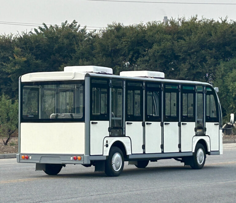 https://www.bak-ev.com/wp-content/uploads/2025/03/Rear-side-view-of-the-23-seater-enclosed-sightseeing-car.jpg
