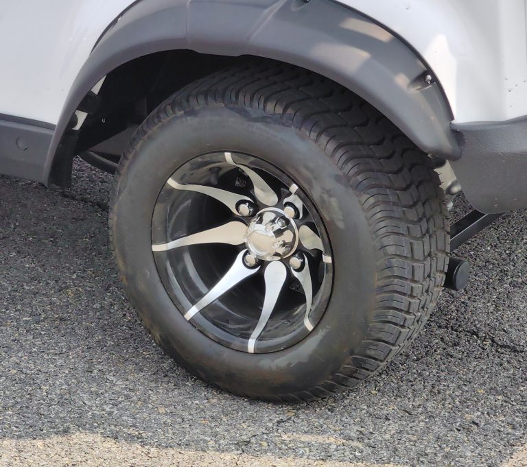 https://www.bak-ev.com/wp-content/uploads/2025/08/Electric-Fence-Vehicle-Detail-View-Wheel.jpg